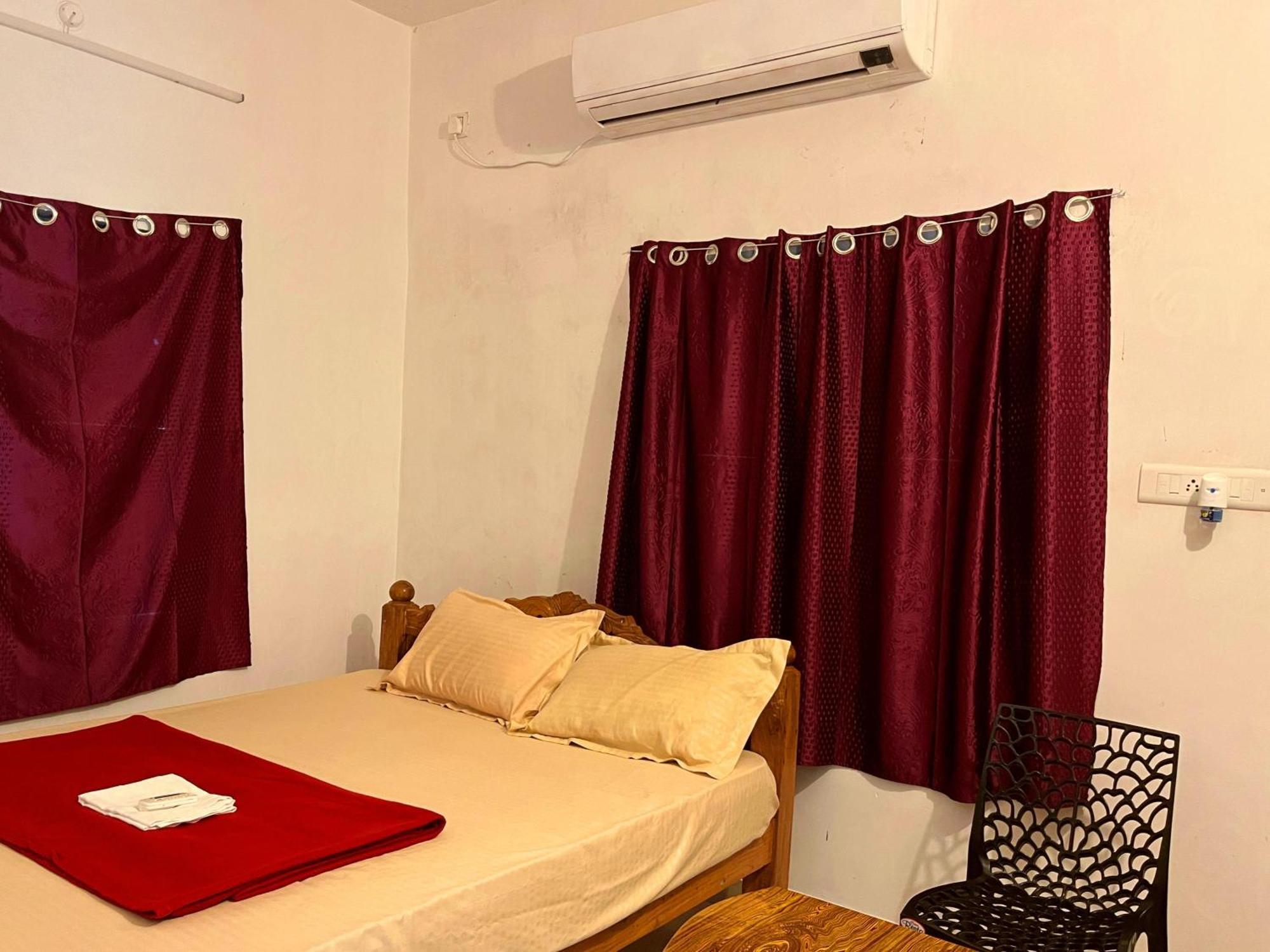 Virāmpattinam Gt Guest House מראה חיצוני תמונה